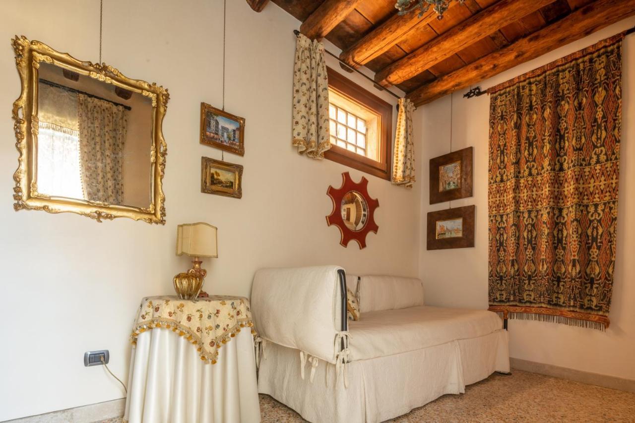 Апартаменты Garden Mansion With Private Mooring R&R Венеция Экстерьер фото