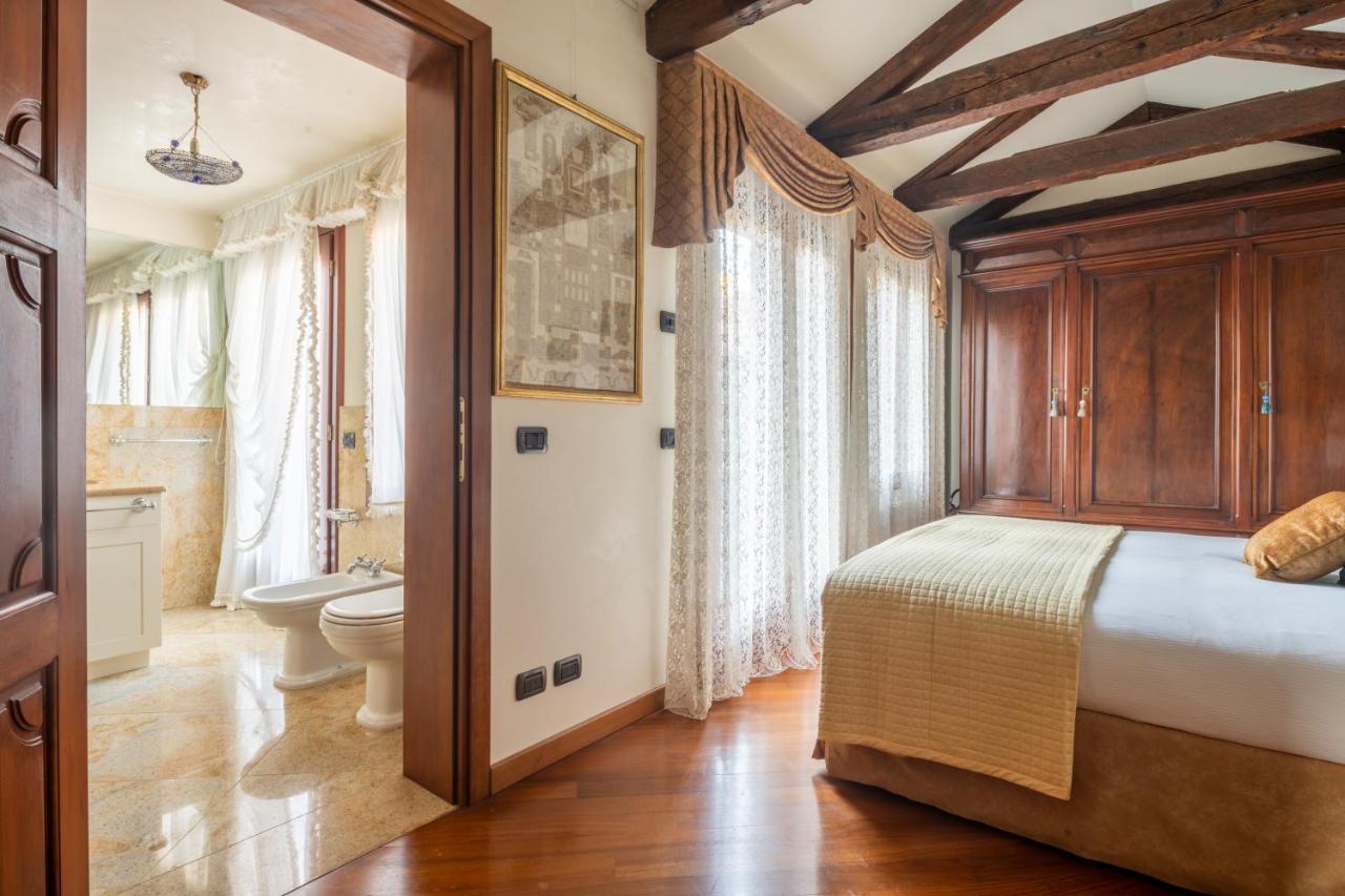 Апартаменты Garden Mansion With Private Mooring R&R Венеция Экстерьер фото