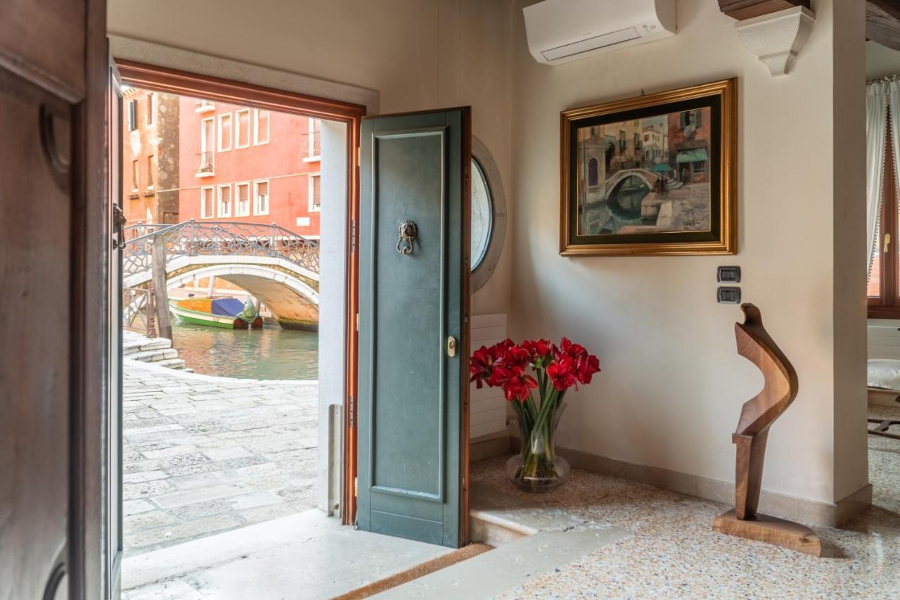 Апартаменты Garden Mansion With Private Mooring R&R Венеция Экстерьер фото